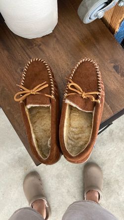Men’s moccasins size 8