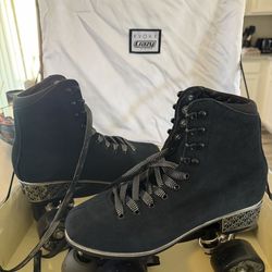 Women’s roller skates