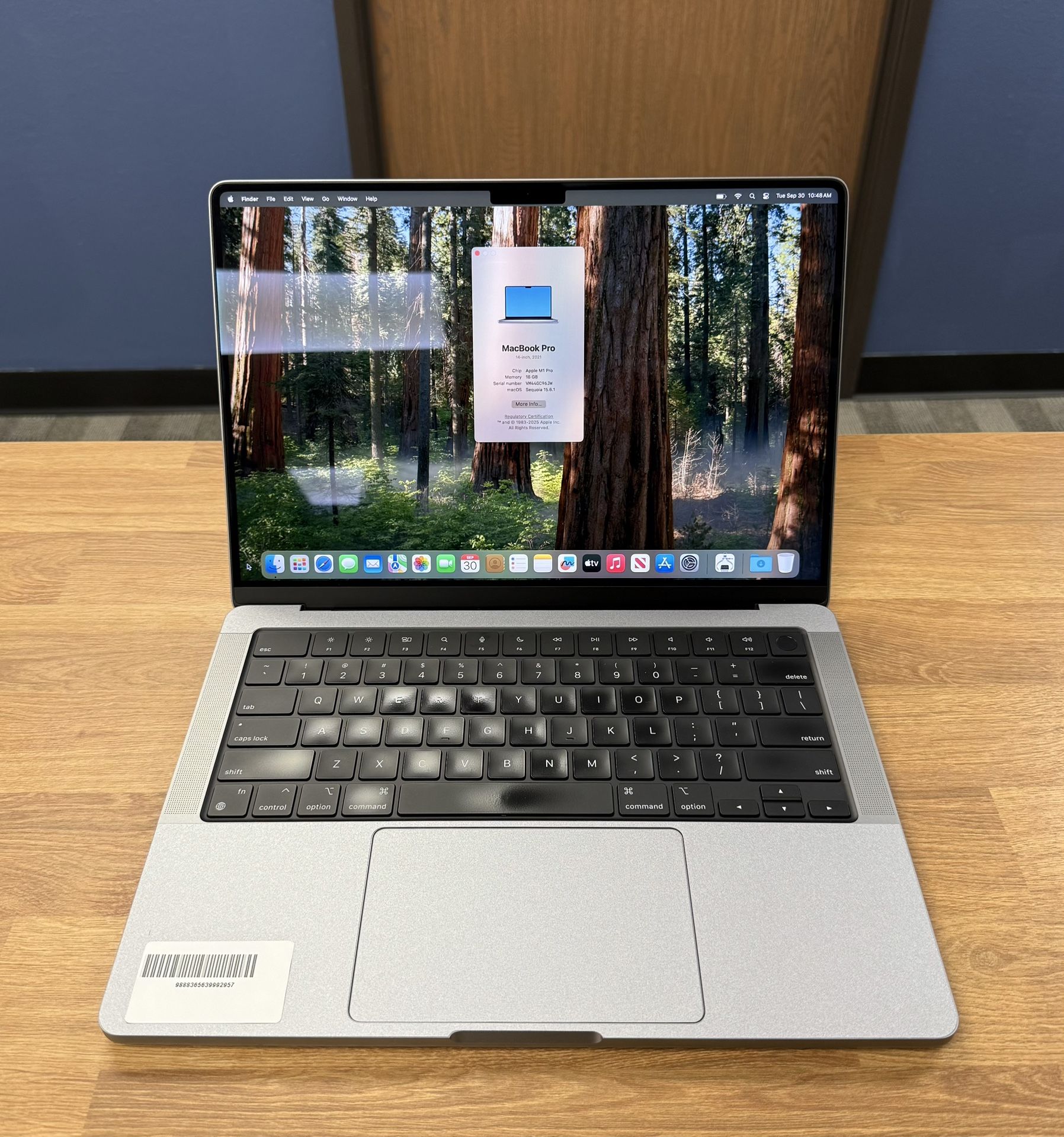 14" MacBook Pro M1 Pro 8 Core*1TB SSD*16GB RAM