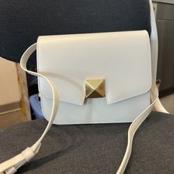Ivory Box Bag - Crossbody - Emp.t Label