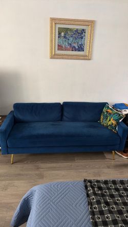 Couch free