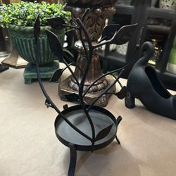 Unique Iron And Metal Candle Holder 