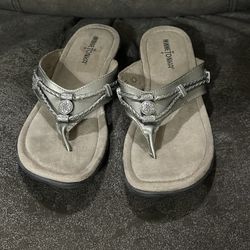 Women’s Sandals 