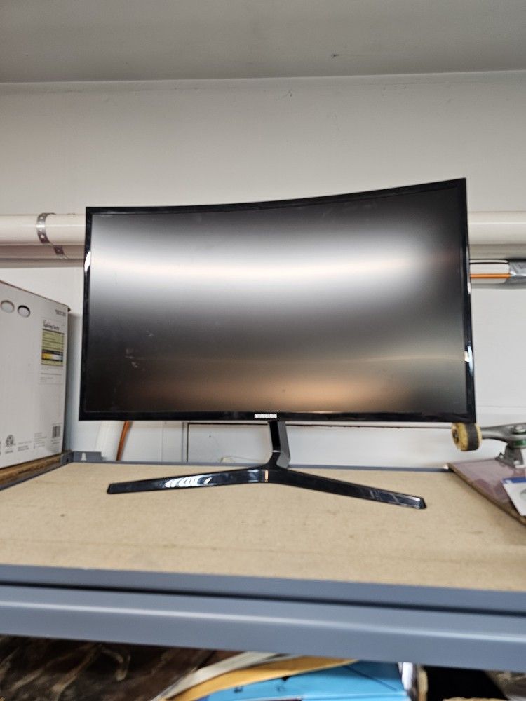 Samsung Curved Monitor