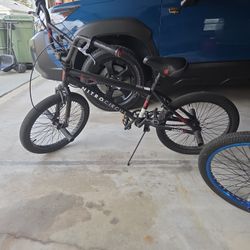 20" Nitro Circus Kids  Bike