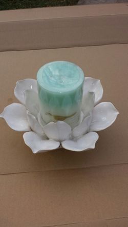 Ceramic flower candle holder