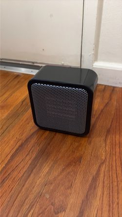 Amazon basics Ceramic Portable Mini Space Heater
