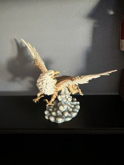 Eagle Statue