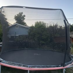 Trampoline 