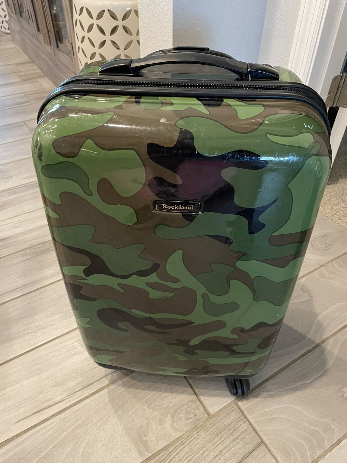 Child Camouflage Military Hard Shell Roller Luggage Bag Swivels 360