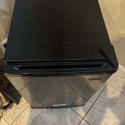 Mini Freezer With Lock