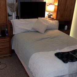 Wooden Bed Frame 