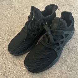 Women’s Breathable Sneakers Size 7.5 ($20)