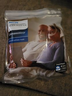 Phillips respirononics Dreamwear silicone mask and pillow