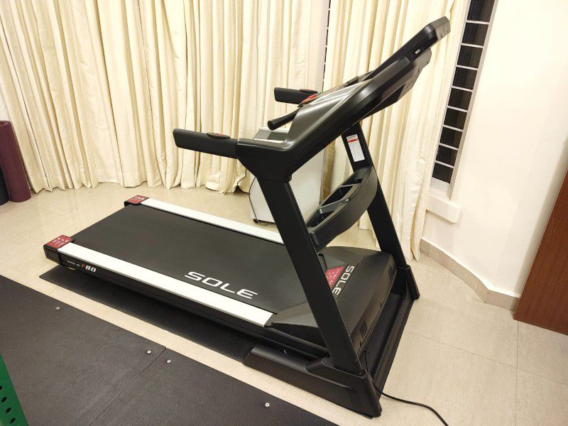 Sole fitness F80 Treadmill 