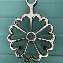 Virginia Metalcraft Vintage Heart Brass Trivet 