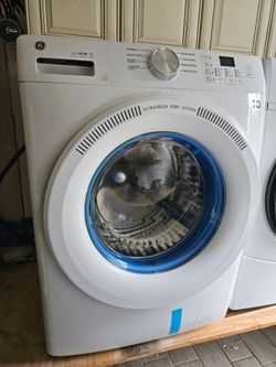 **GE Front Load Washer – Like New – Only 4 Months Old!**