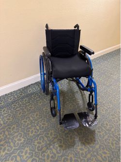 Helio Carbon Fiber wheelchair