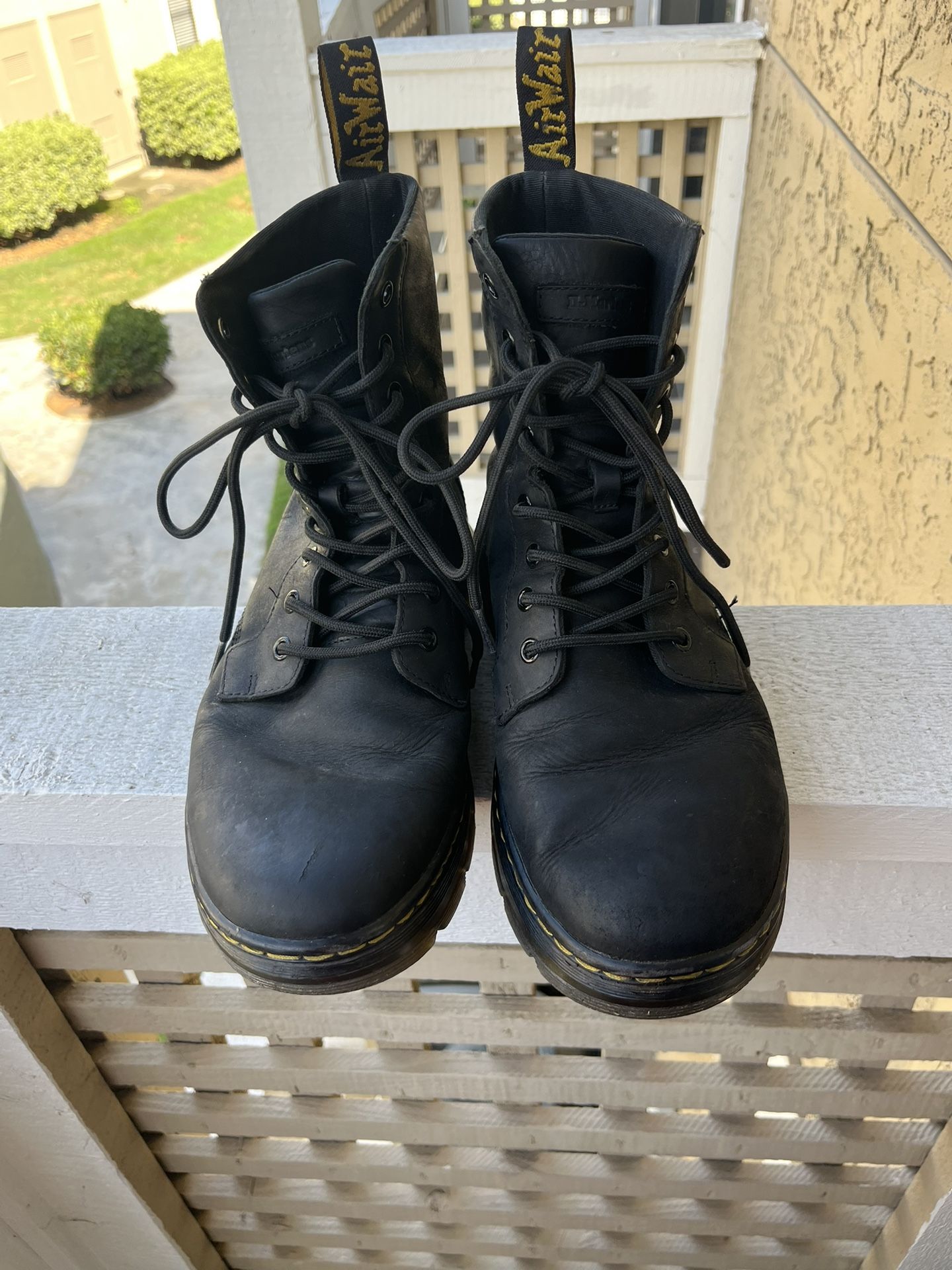 Dr. Martens Men’s Combs Leather Sz 10