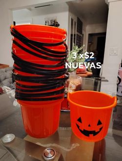 HALLOWEEN 🎃🎃🎃🎃