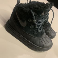 Nike Winter Shows Toddles Size 10c