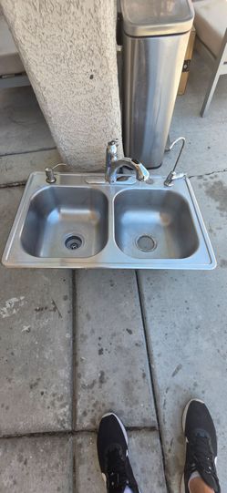 Stainless steel sink $40 OBO