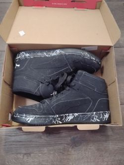 Black Puma High-top shoes