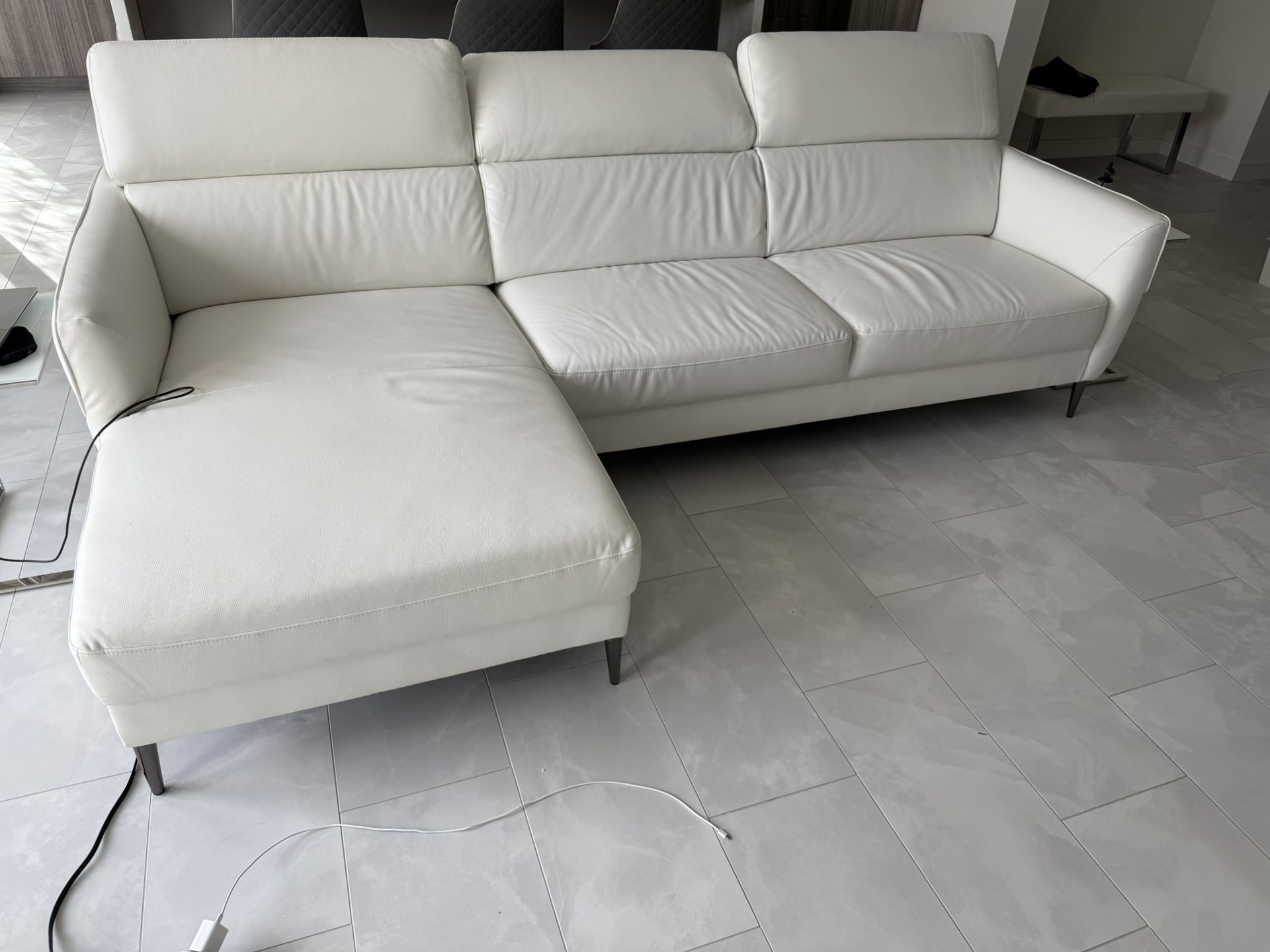 Luca Sectional Left Facing Light White