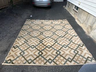 Interior 7’10” x 9’10” Ivory Rug