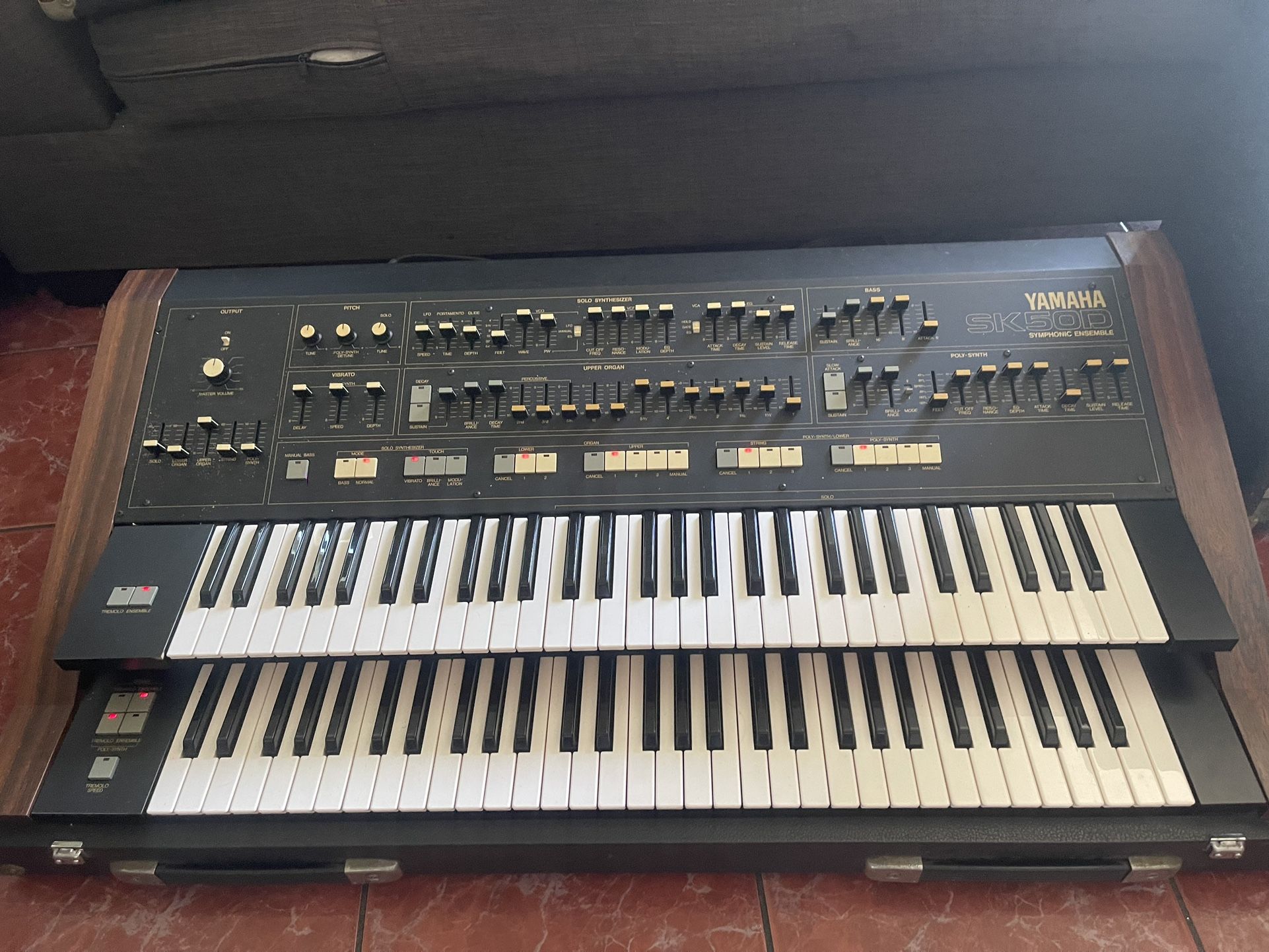 Vintage Yamaha Piano set