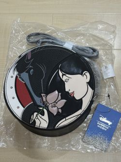 *BRAND NEW* Rare Disney Danielle Nicole Mulan Crossbody Bag