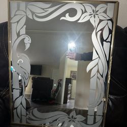 Mirror And  Wall Decor