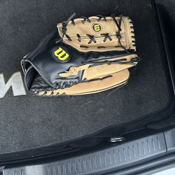 Wilson Softball Glove 