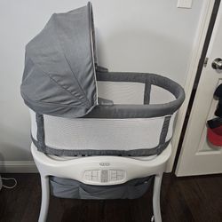 Graco Baby Bassinet
