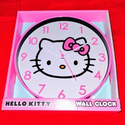 NEW Hello Kitty Wall Clock 