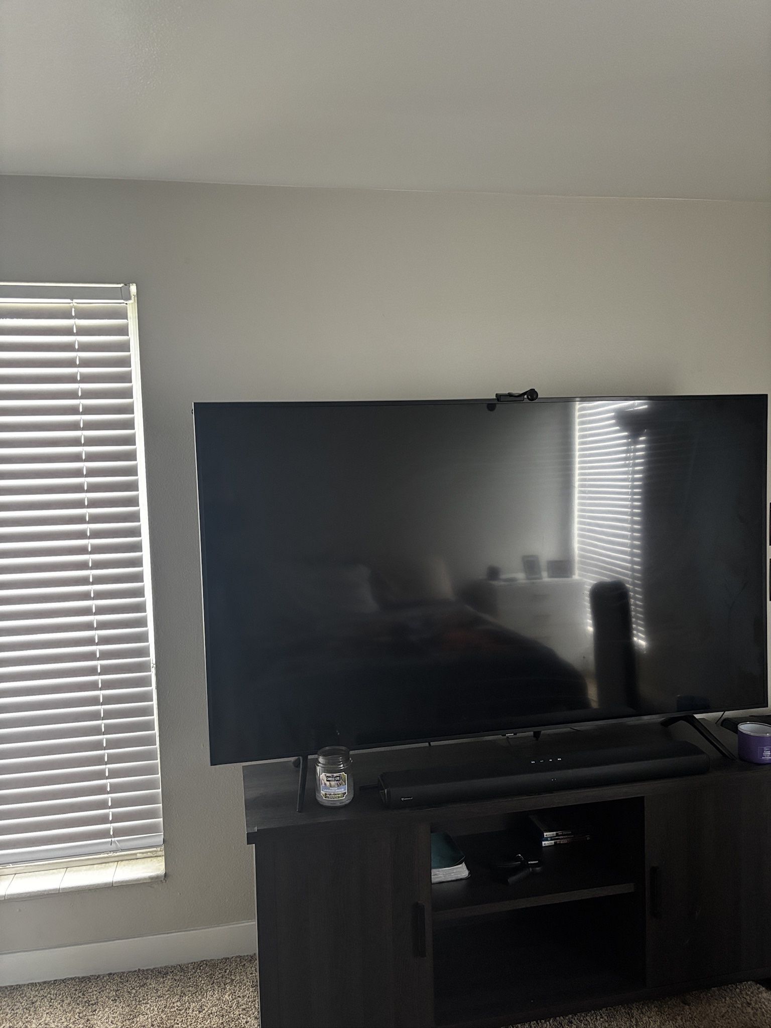 75-inch QLED 4K UHD Smart TV