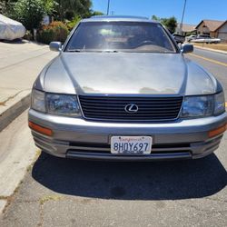 1997 Lexus LS 400