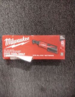 MILWAUKEE M12 3/8" RATCHET