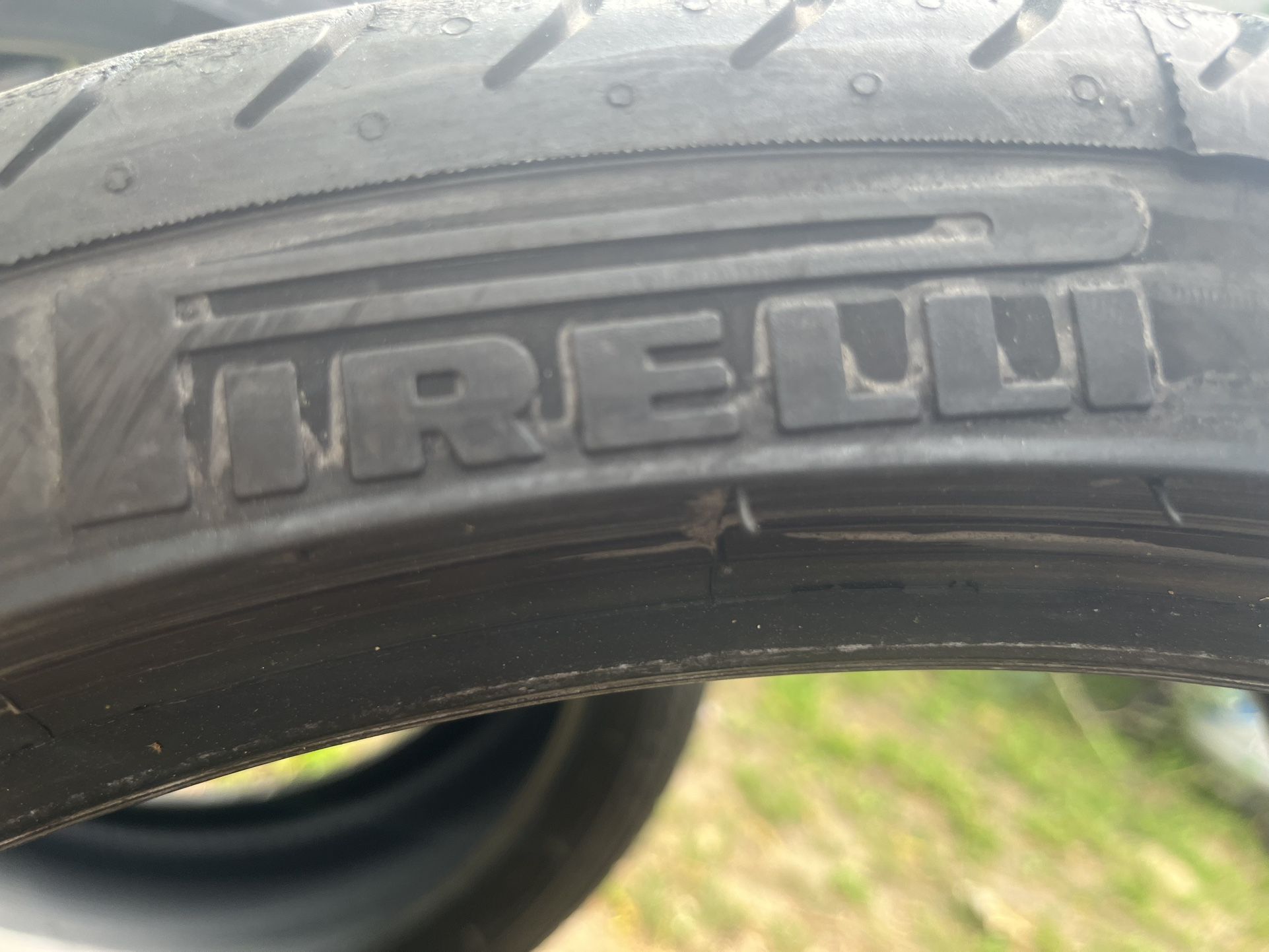 Pirelli Tire Set