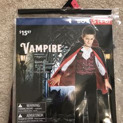 Halloween Costume Vampire - Boys Size S(4 to 6)