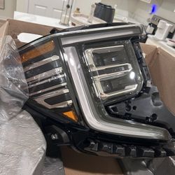 (2022-2025) GMC Sierra Denali Headlight