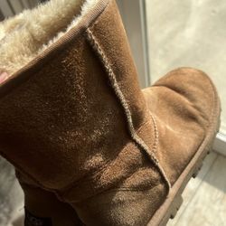 Tan Ugg Boots 