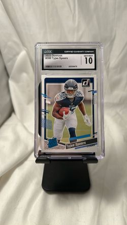 0933 Tyjae Spears Grades Rated Rookie Football Card