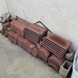TILE / ROOF TILE