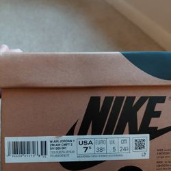 Sneakers Nike Size 7***2/$20 Womens Sizes Available Till 4 30 Pm