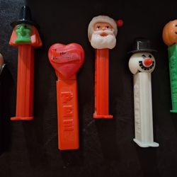 Vintage Pez Dispensers From Late 70's Early 80s  d 