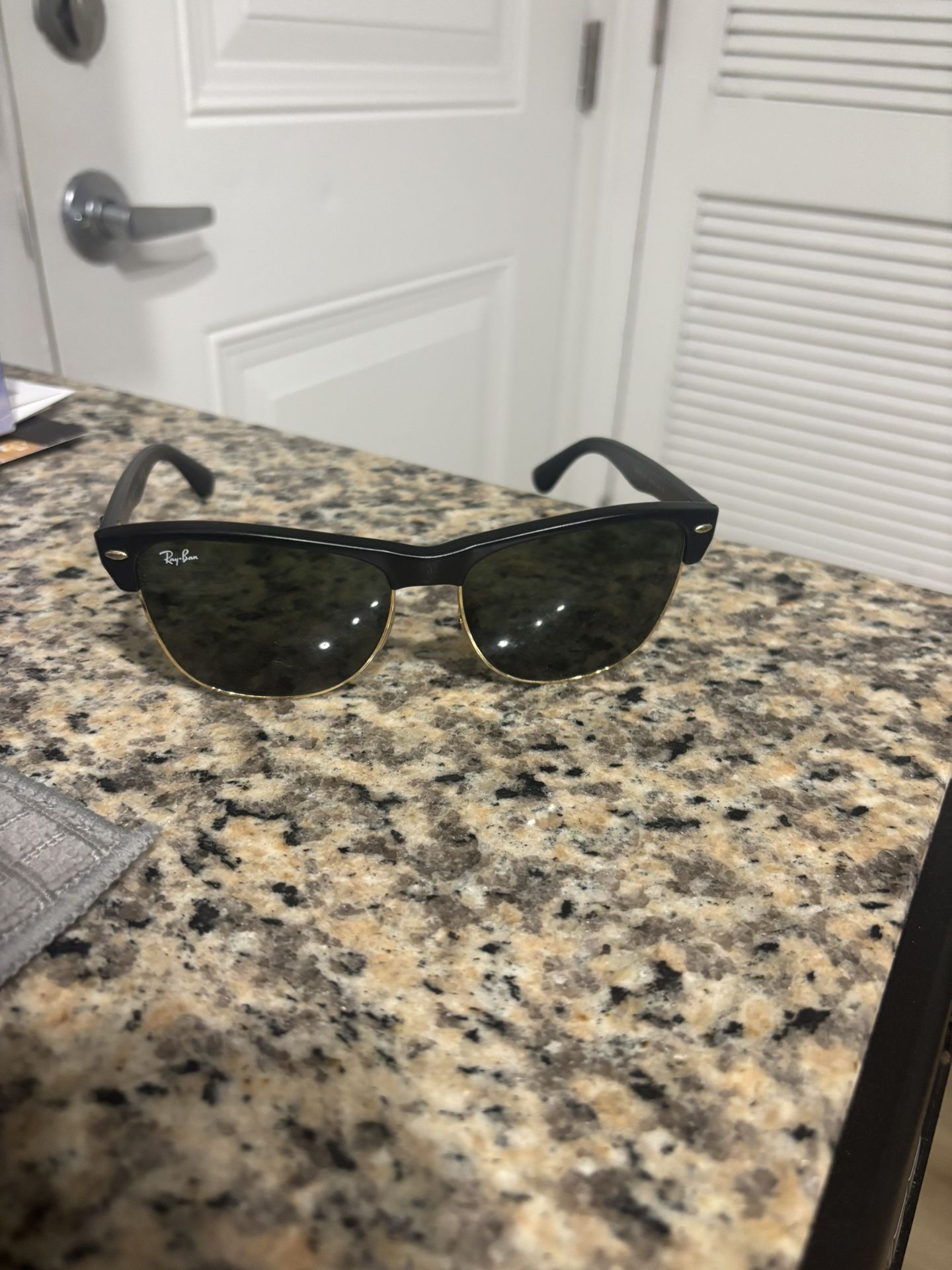 Ray Ban