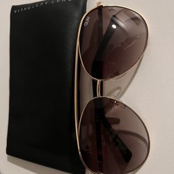 Quay sunglasses Gold