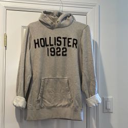 Men’s Hollister Hoodie ￼Very Comfortable Large Size