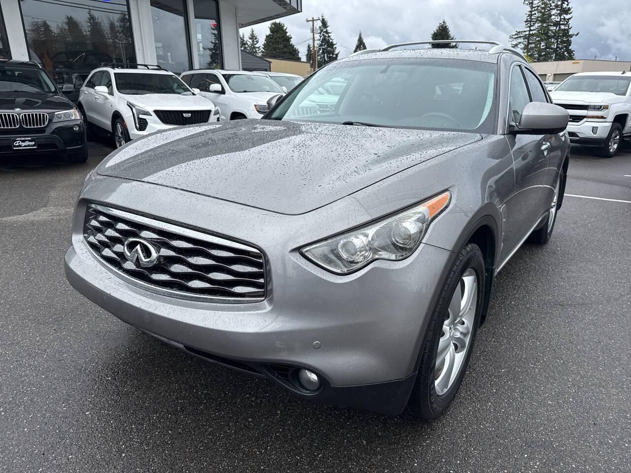 2010 INFINITI FX35